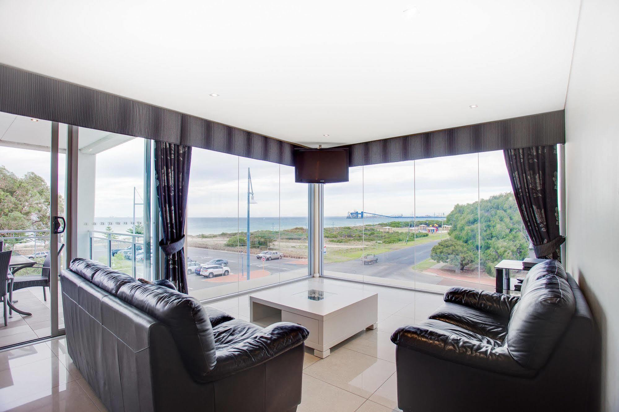 Spinnakers By Aparthotel